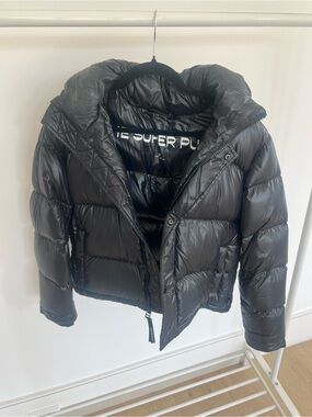 Aritzia Black Puffer Jacket